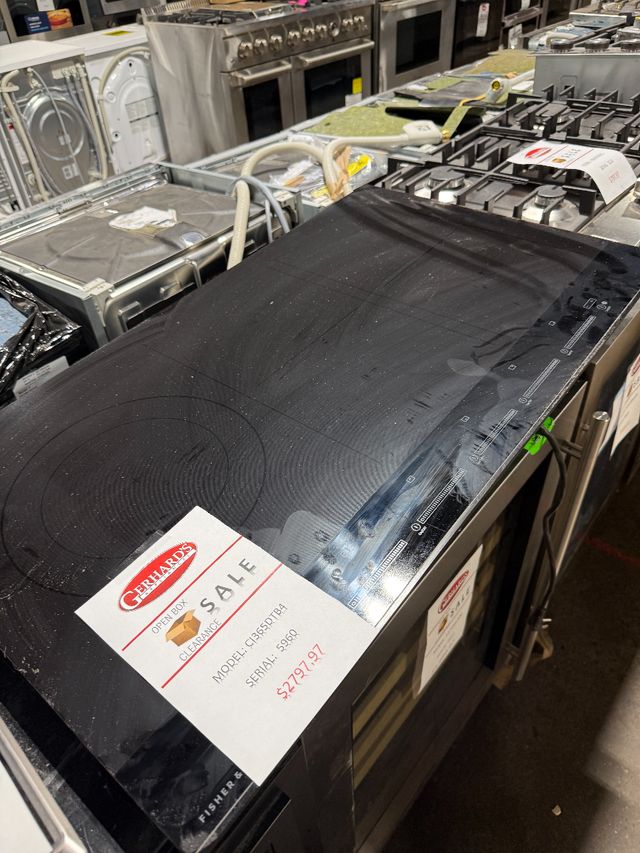 Fisher & Paykel Series 9 36" Black Glass Induction Cooktop-0