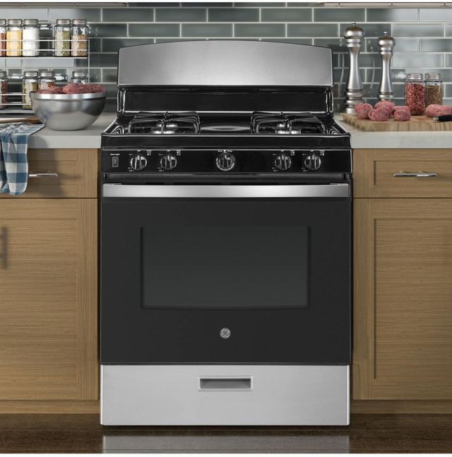 GE® 30" Stainless Steel Freestanding Gas Range-4