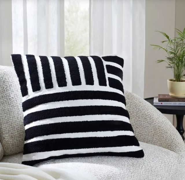 Renwil® Stella Black/White 20''x20'' Decorative Pillow-4