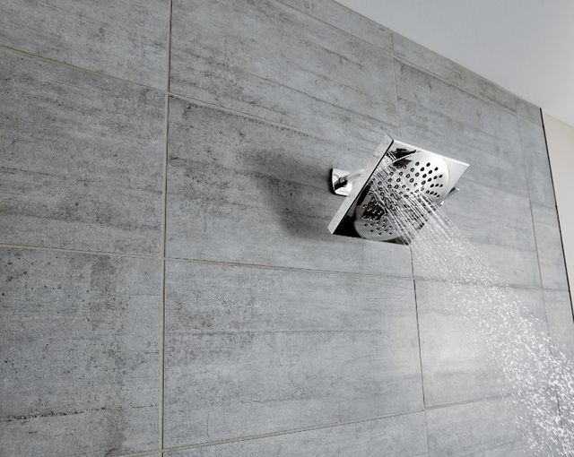Moen® Velocity Chrome Two-Function 8.5" Diameter Spray Head Rainshower-1