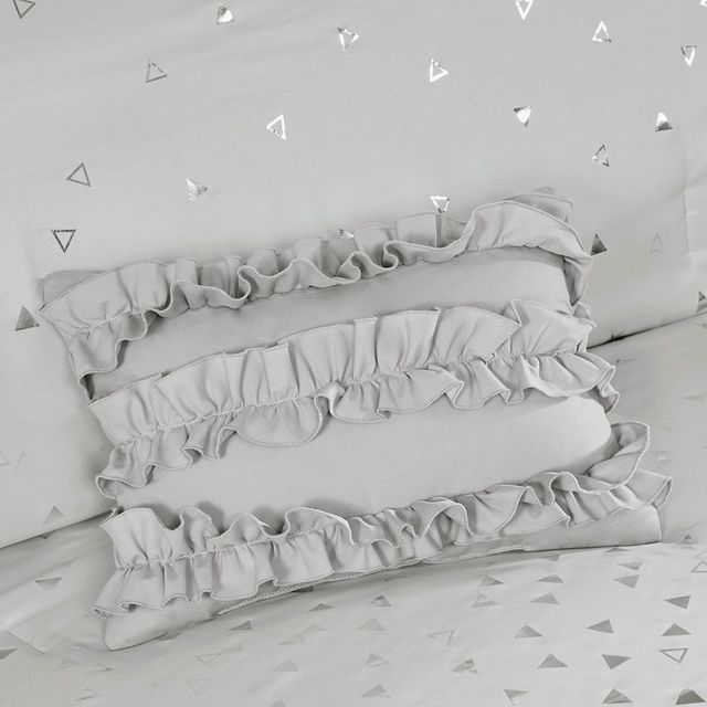 Olliix by Intelligent Design Zoey Grey and Silver Full/Queen Metallic Triangle Print Comforter Set-2