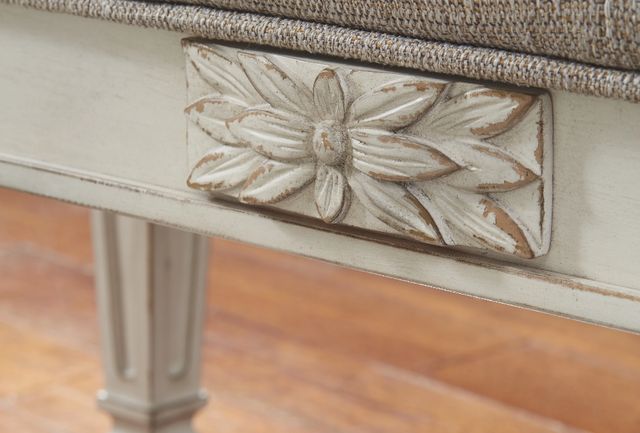 Signature Design by Ashley® Realyn Antique White Accent Bench-4