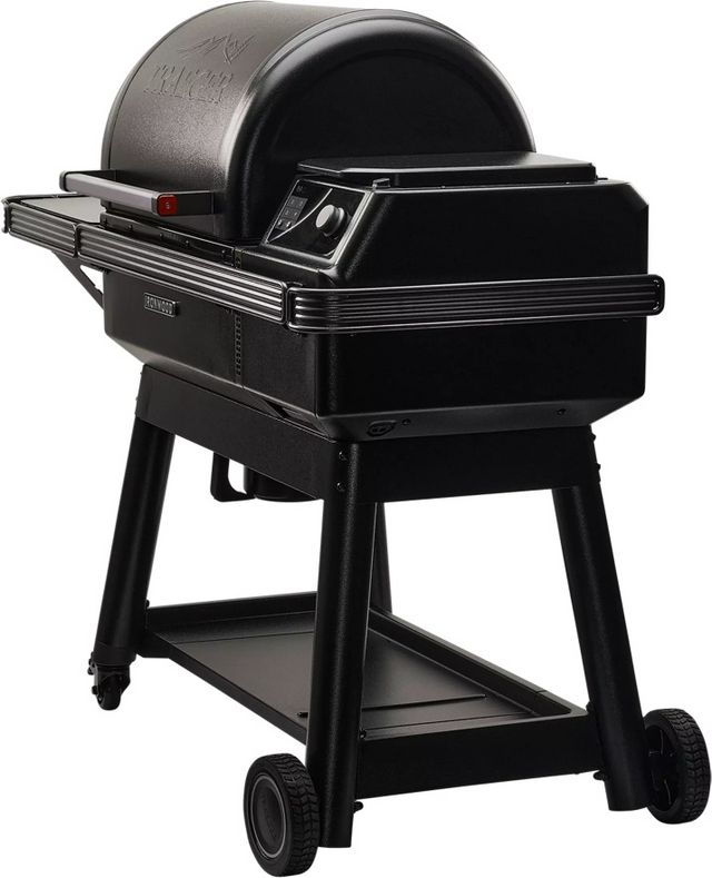 Traeger® Ironwood 518" Black Freestanding Wood Pellet Grill-3