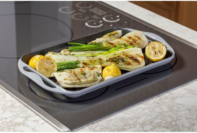 Café™ 36" Stainless Steel Induction Cooktop-13
