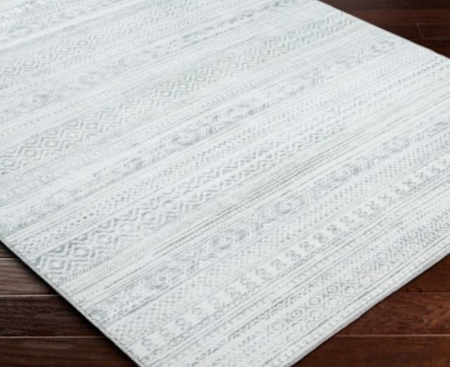 Surya Hera White 4'x6' Area Rug-2