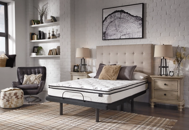 Sierra Sleep® by Ashley® Bonnell 2-Piece 10" Hybrid and Best Adjustable Base Queen Mattress Set-3