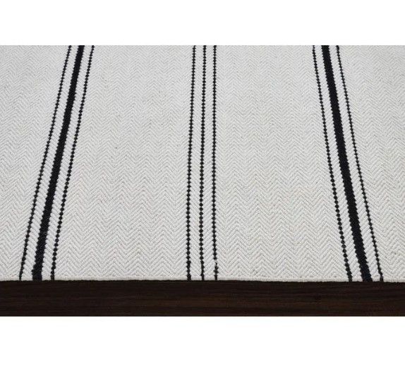 Renwil® Alice 2'x3' Throw Rug-3