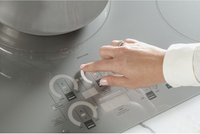 Monogram® 36" Silver Induction Cooktop-4