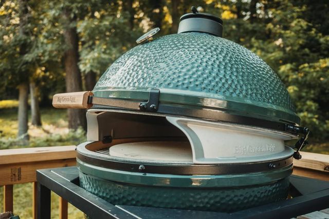 Big Green Egg® XL Pizza Wedge -4