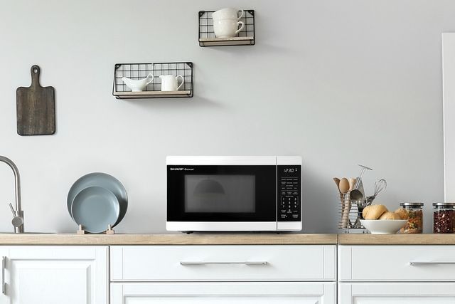 Sharp® 0.7 Cu. Ft. 700W White Countertop Microwave-5
