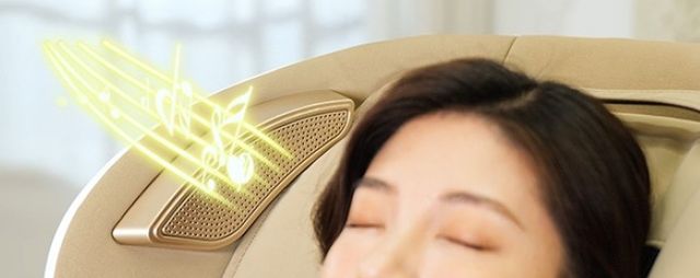 Furniture of America® Calmridge Black/White Massage Chair-3