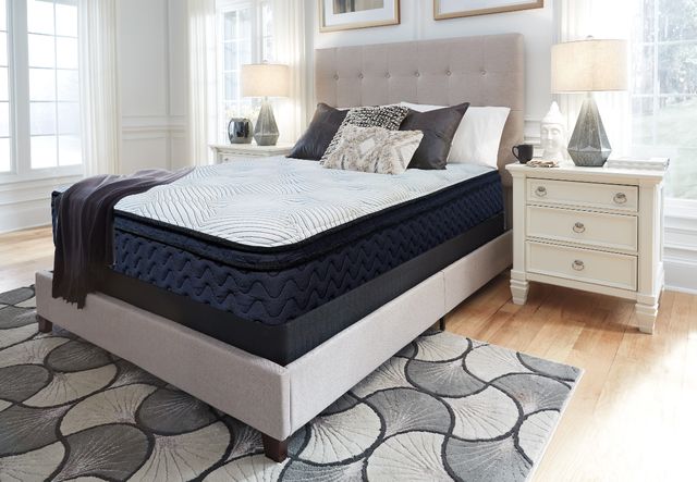 Sierra Sleep® By Ashley® Peak 2.0 Hybrid 12" Medium Tight Top Queen Mattress in a Box-0