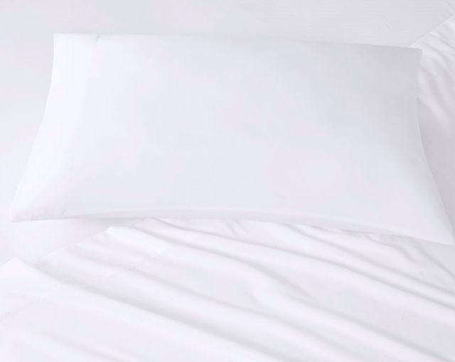 Olliix by Intelligent Design Microfiber White Twin XL Sheet Set with Side Storage Pockets-1