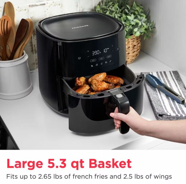 Frigidaire® 5.3 Quart Black Air Fryer-4