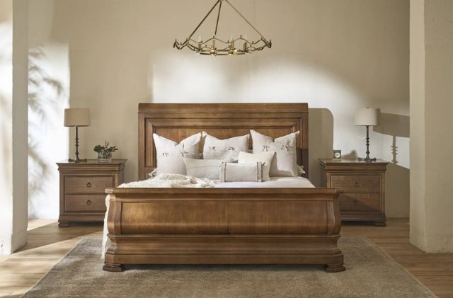 Universal Explore Home™ New Lou Louie P's Cognac California King Sleigh Bed-1