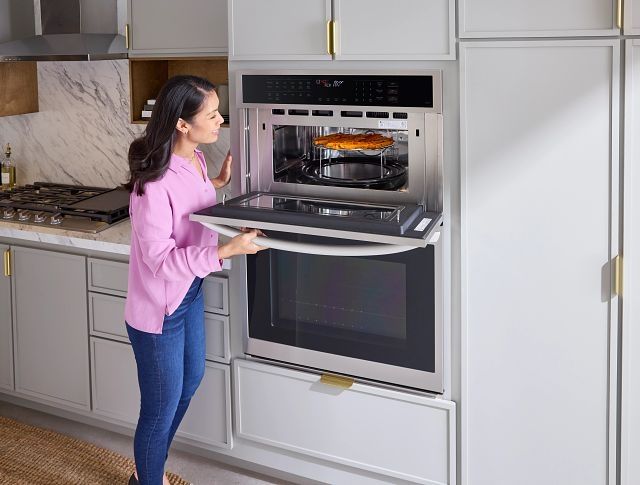 LG 30” PrintProof® Stainless Steel Electric Built In Oven/Microwave Combo-12