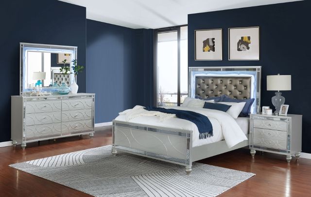Coaster® Gunnison 4-Piece Silver Metallic King Panel Bedroom Set-1