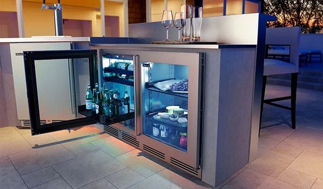 Perlick® Signature Series Sottile 3.1 Cu. Ft. Stainless Steel Outdoor Beverage Center-3