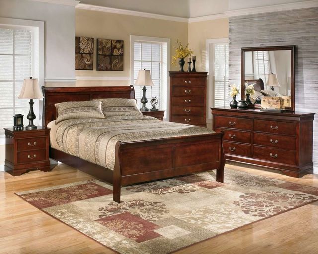 Signature Design by Ashley® Alisdair 2-Piece Dark Brown/White Queen Sleigh Bed Set-3