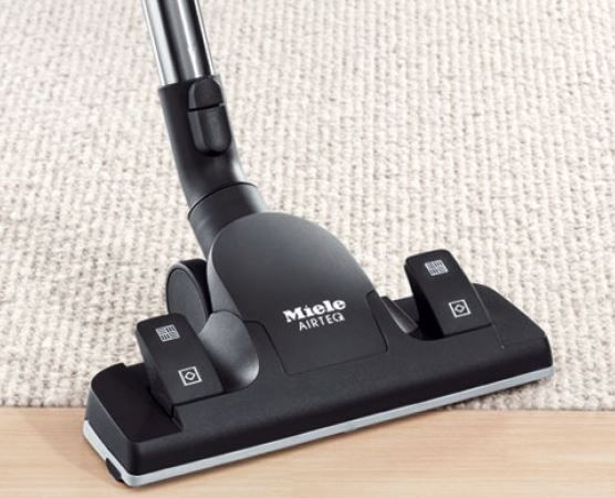 Miele Vacuum SBD 650-3 AirTeQ Combination Floor Tool-0
