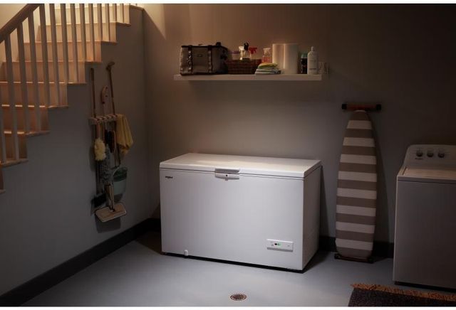 Whirlpool® 16.0 Cu. Ft. White Chest Freezer-9