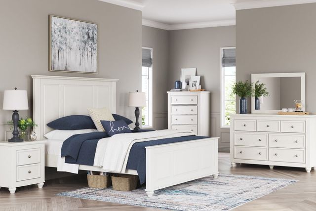 Signature Design by Ashley® Grantoni White Bedroom Mirror-3