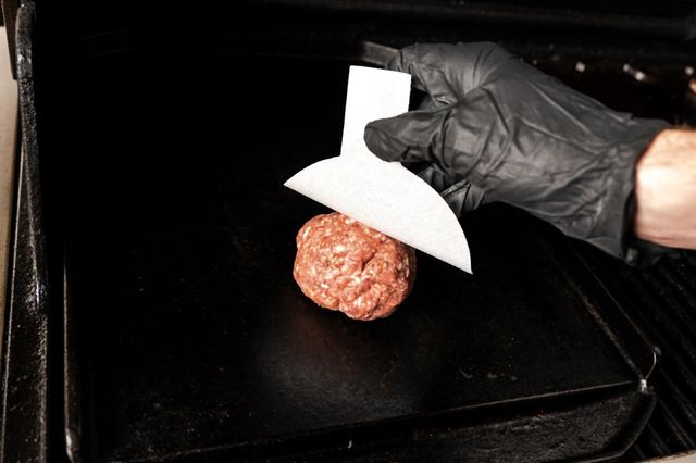Broil King Smash Burger Press-2