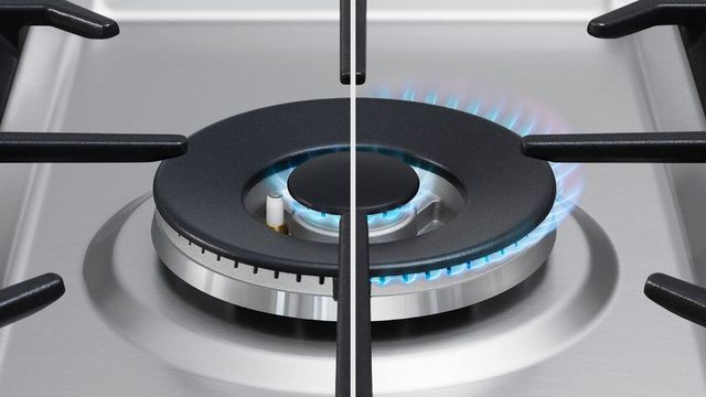 Fisher & Paykel 30" White Pro Style Natural Gas Range-3