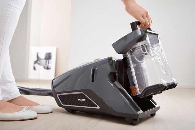 Miele Blizzard CX1 PureSuction Graphite Grey Bagless Canister Vacuum - Blizzard CX1 Pure Suction-4