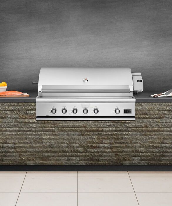 DCS Series 7 4-Burner Stainless Steel Built-In Liquid Propane Grill-2