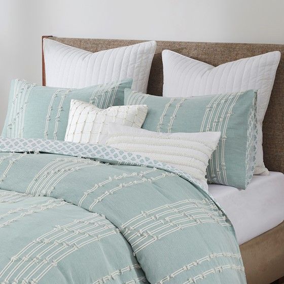 Olliix by INK+IVY Kara Aqua King/California King Cotton Jacquard Comforter Set-2
