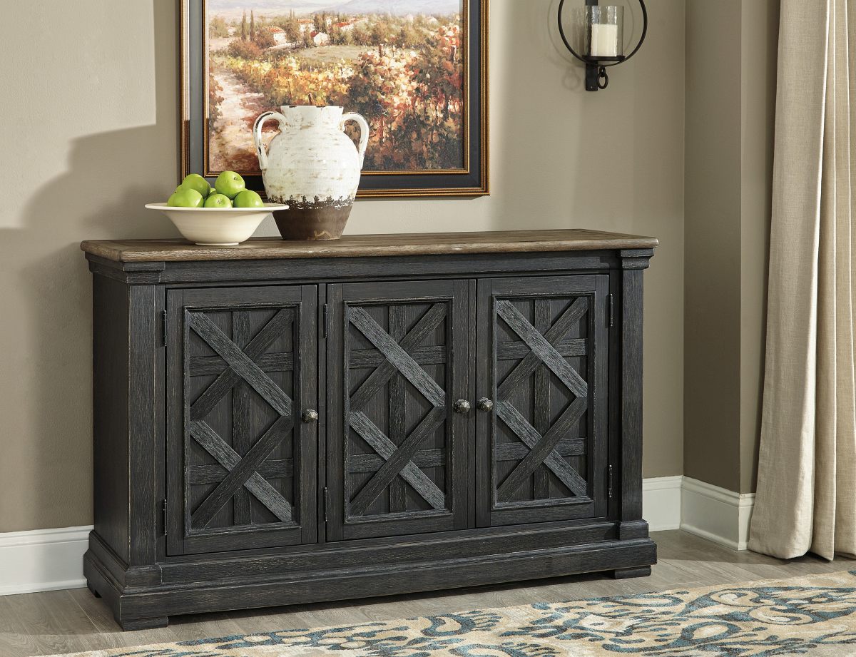Signature Design By Ashley Tyler Creek Server