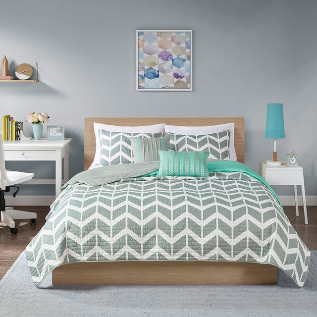Olliix by Intelligent Design Nadia Teal Twin/Twin XL Reversible Coverlet Set-0