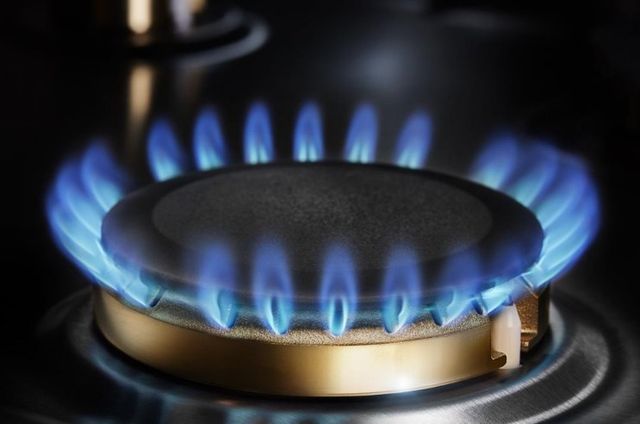 JennAir® 30” Black Natural Gas Downdraft Cooktop-3