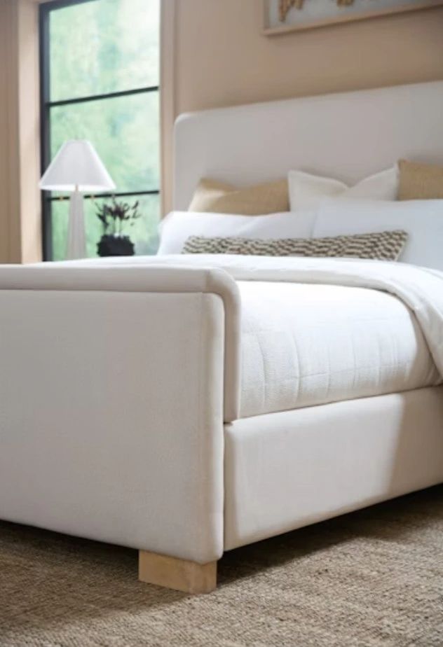 Hooker® Furniture Banyon Bay Desert Oak/Merino Buff Queen Panel Bed -3