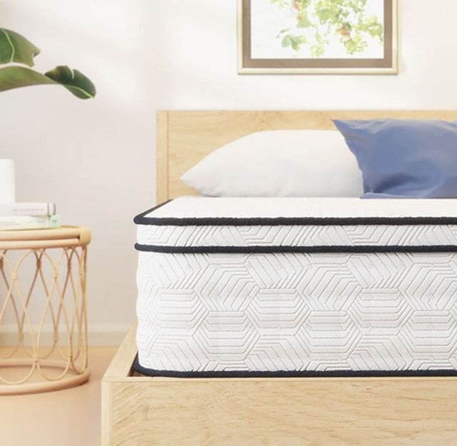 Furniture of America® Salvia 12" Hybrid Medium Firm California King Mattress in a Box-3