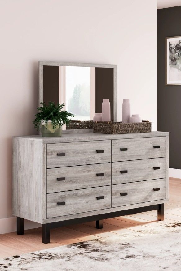 Benchcraft® Vessalli Gray Dresser with Mirror-5