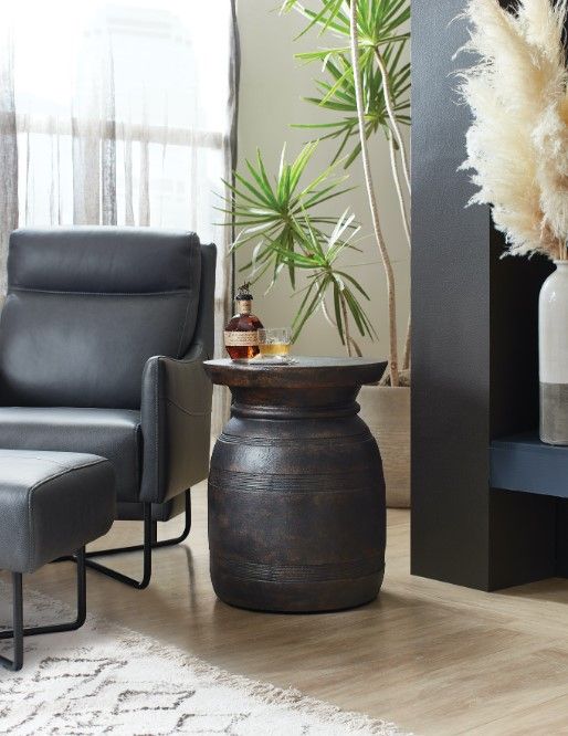 Hooker® Furniture Big Sky Black Urn Spot Table-3