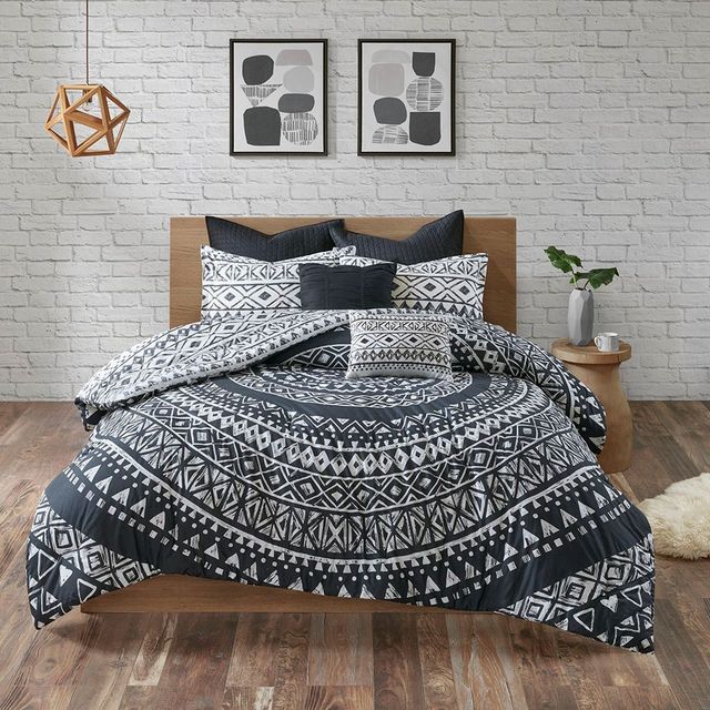 Olliix by Urban Habitat Black Full/Queen Larisa 7 Piece Cotton Reversible Comforter Set-0