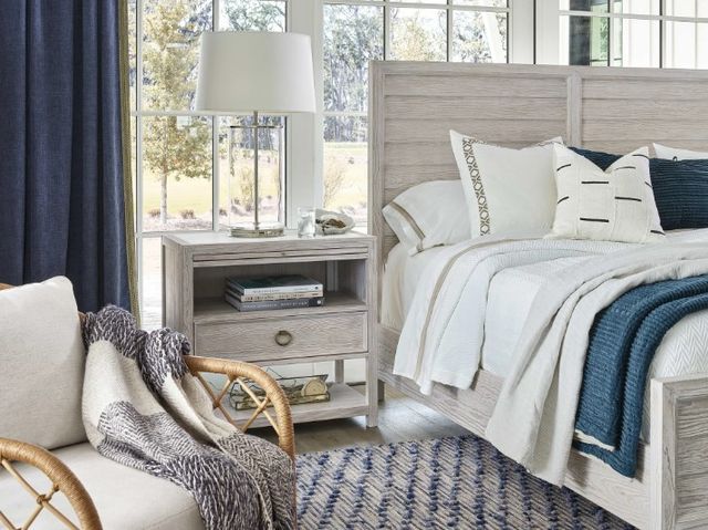 Universal Explore Home™ Getaway Coastal Living Home Sea Oat Queen Panel Bed-2