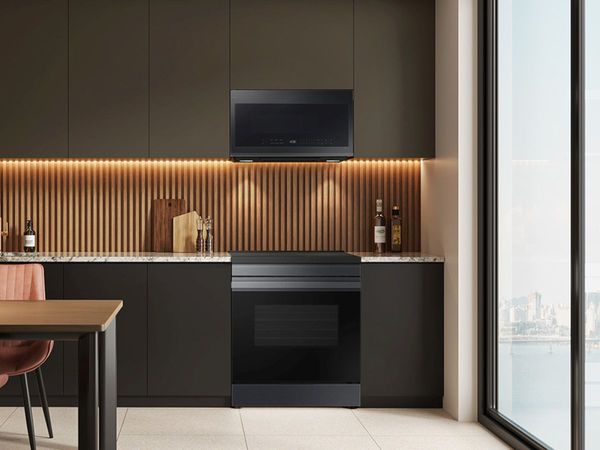 Samsung Bespoke 30" Stainless Steel Slide In Induction Range