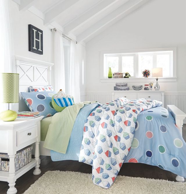 Signature Design by Ashley® Kaslyn White Twin Panel Headboard-3