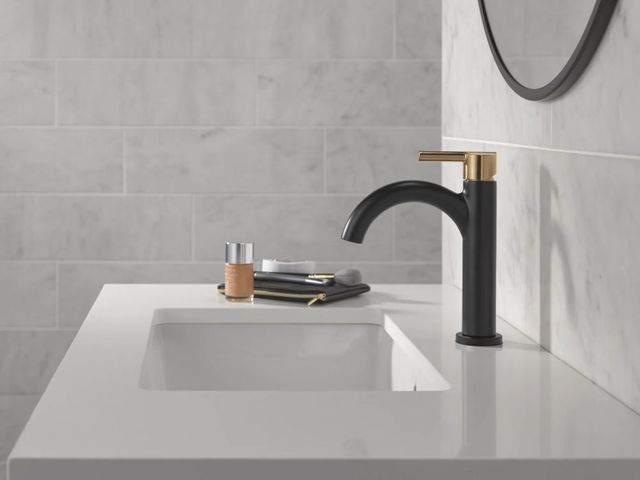 Delta Nicoli® Champagne Bronze/Matte Black Single Handle Bathroom Faucet with Drain-3