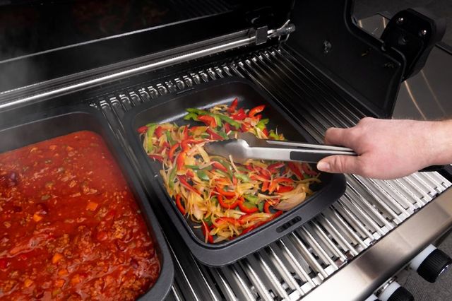 Broil King Cast Iron Dutch Oven-3