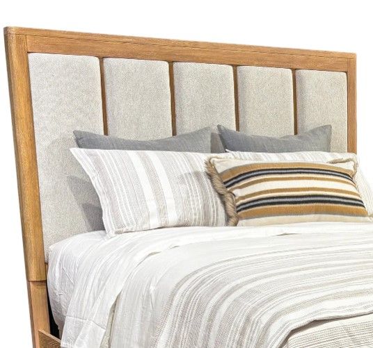 Parker House® Escape Glazed Natural Oak King Panel Bed-2