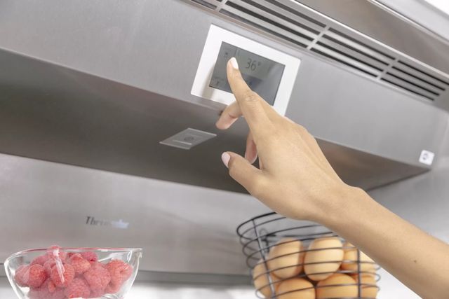 Thermador® Freedom® 30 in. 16.0 Cu. Ft. Stainless Steel Built-In Bottom Freezer Refrigerator-3