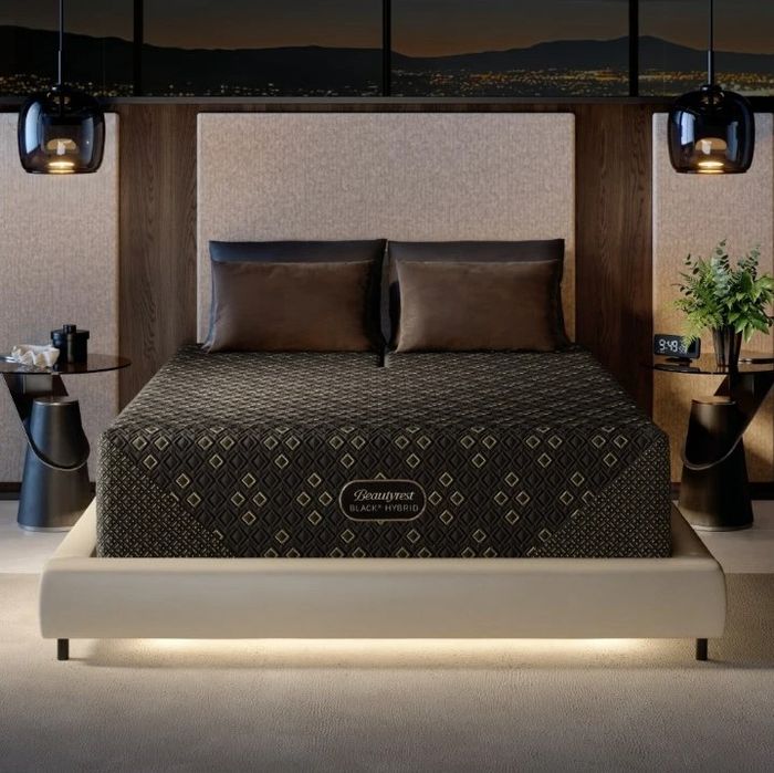 Beautyrest Black Mattress in a modern bedroom setting Beautyrest Black Mattress in a modern bedroom setting