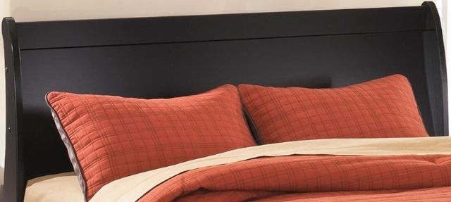 Signature Design by Ashley® Huey Vineyard 5-Piece Black Queen Sleigh Headboard Bed Set-1