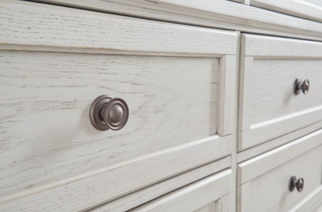 Signature Design by Ashley® Robbinsdale Antique White 6-Drawer Dresser-3