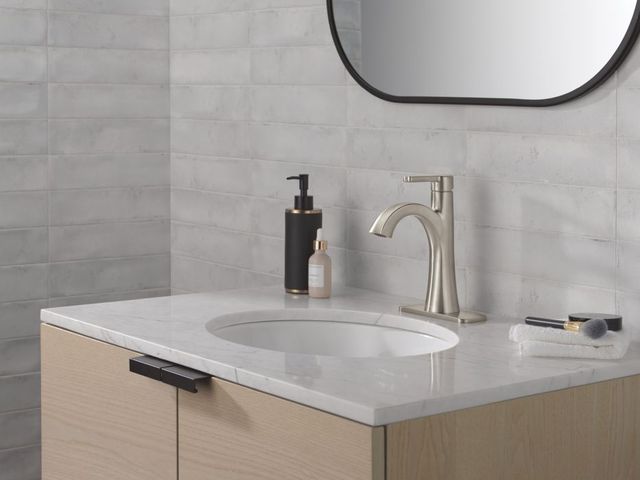 Delta Lineax™ Stainless Single Handle Bathroom Faucet with Drain-1